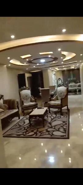 شقة بالمهندسين